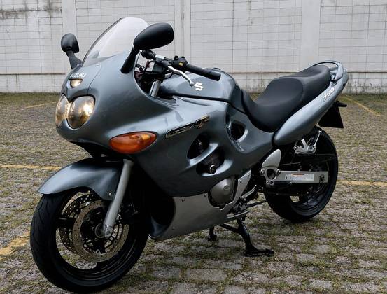 SUZUKI GSX 750 F 